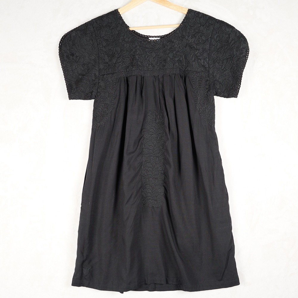 J Marie Black Embroidered Mini Dress Short Sleeve Rayon Linen Womens S JM1228